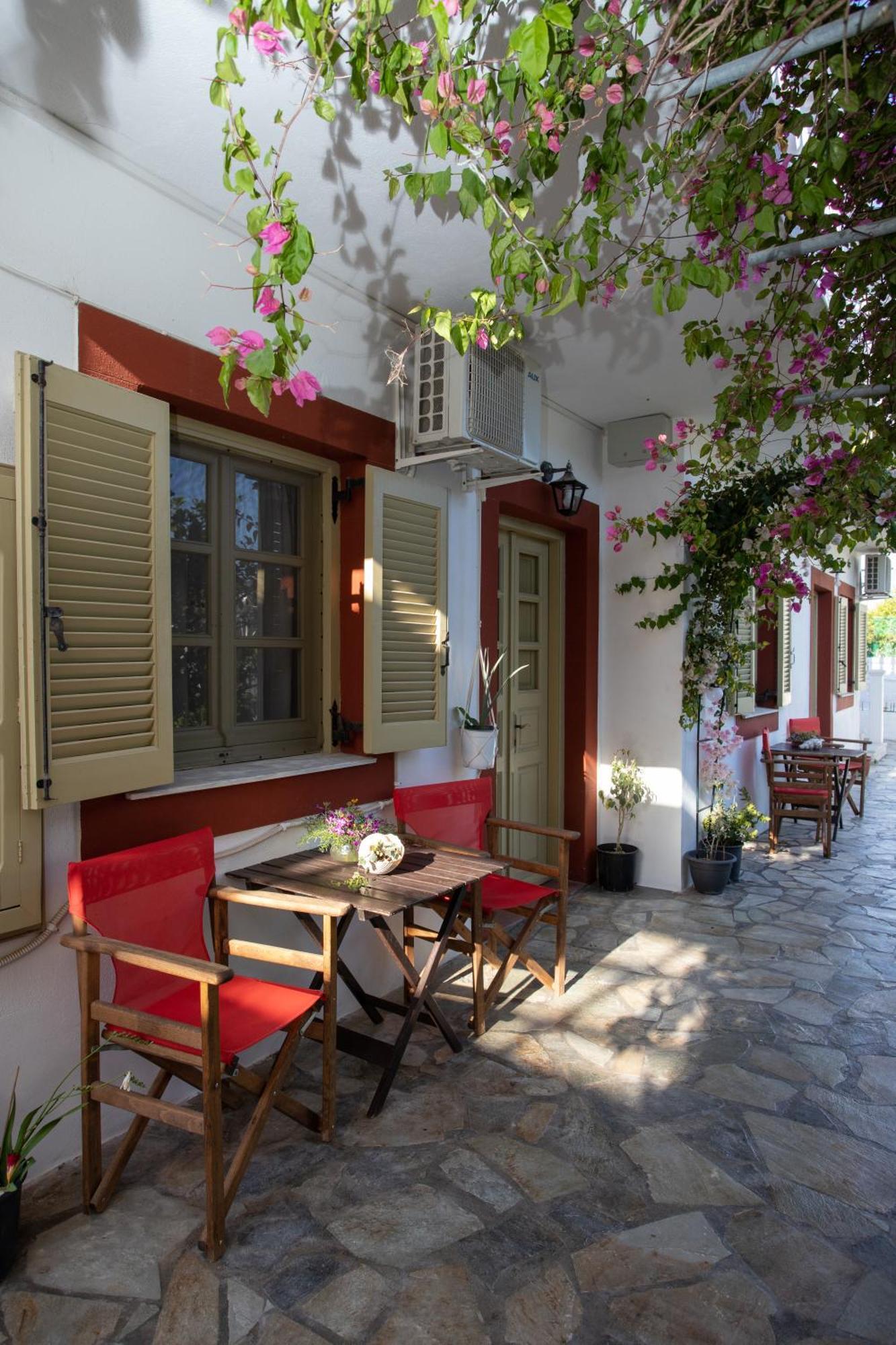 Flowers Studios Skala  Exterior photo